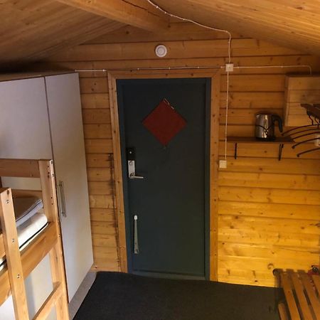 Timber Cottages With Jacuzzi And Sauna Near Lake Vaenern Karlstad Extérieur photo